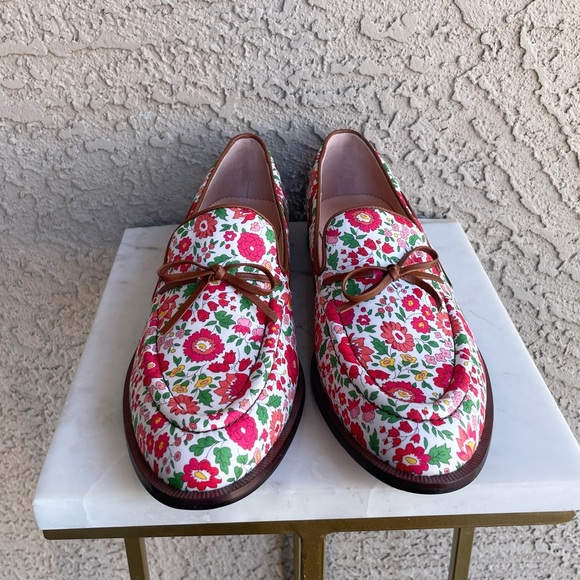 J. CREW NWT Red White & Pink Floral Printed Liberty w/ Leather Bow Loafers Flats - Picture 10 of 12